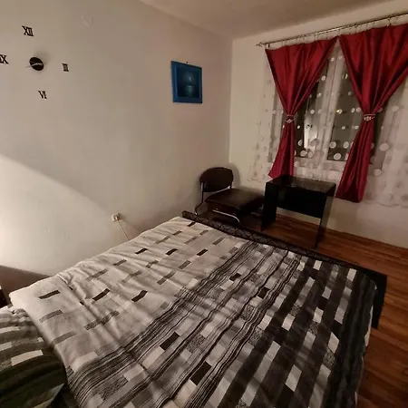 Medex Apartman * Krcagovo